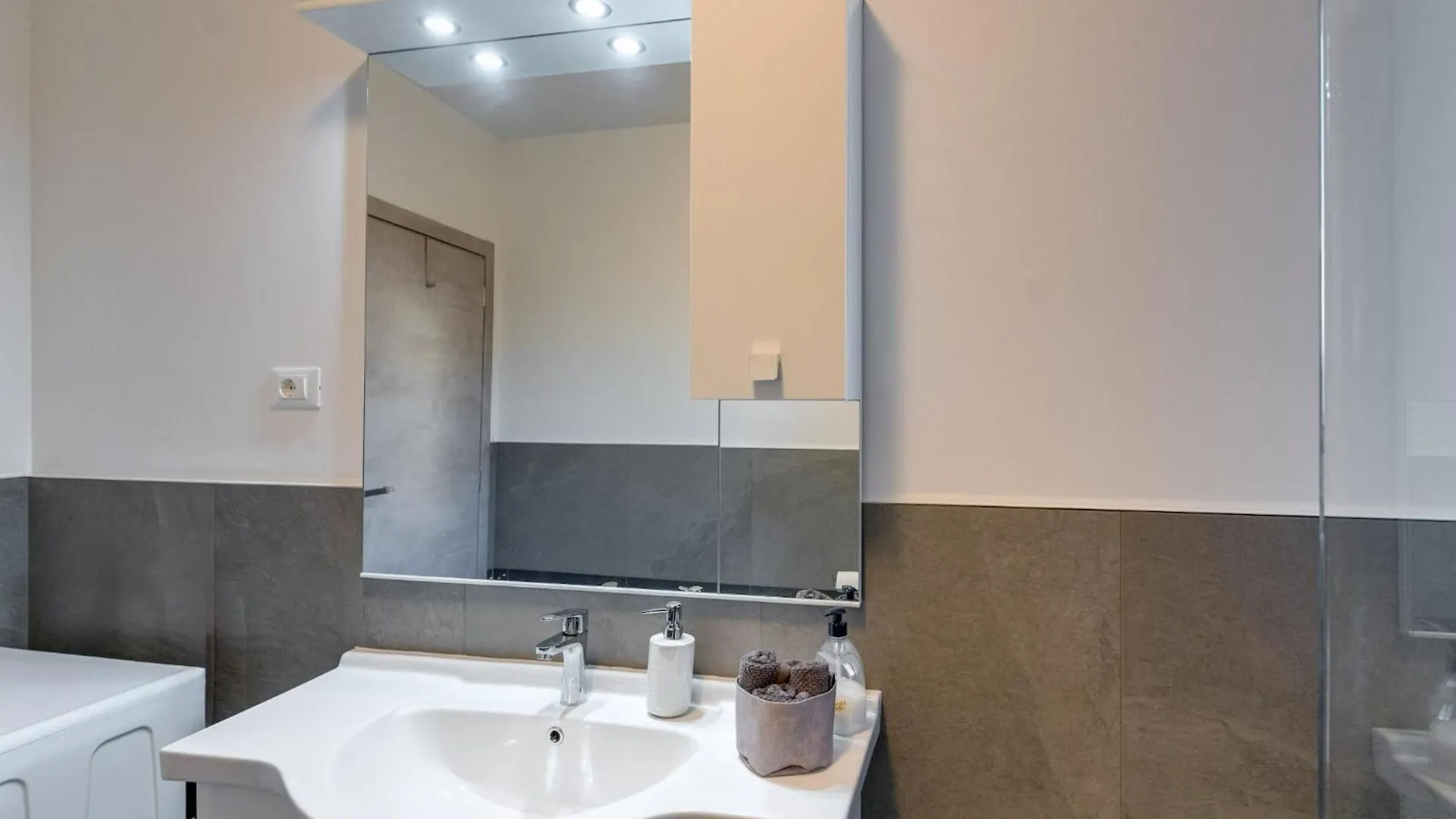 Apartment Baricevic - Two Bedroom Apartment With Balcony Opatija